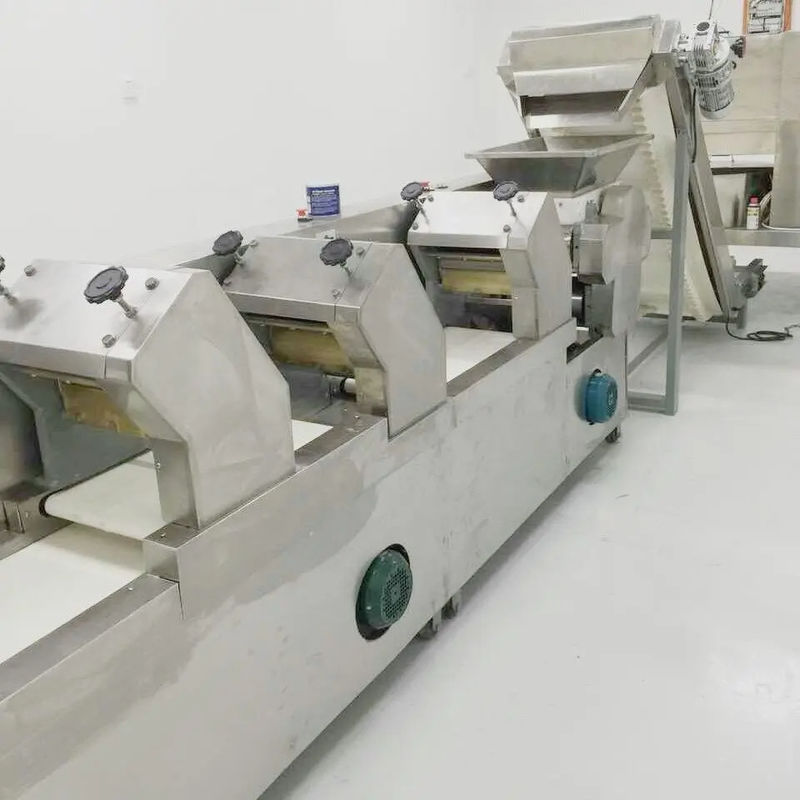 Multifunctional Noodle Making Machine 300kg/h Production Capacity Motor Core Components
