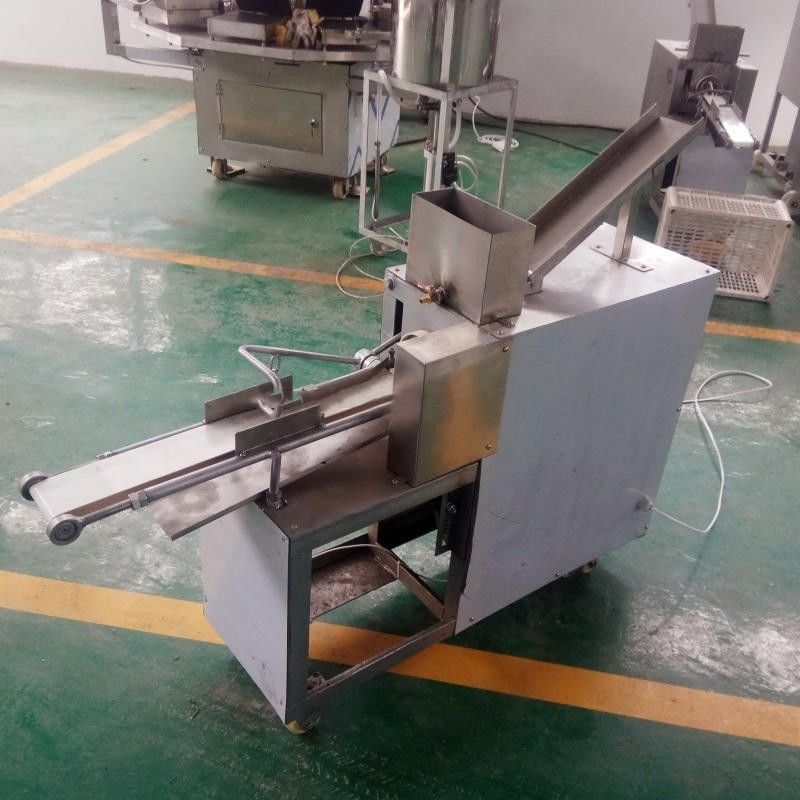 Industrial Automatic Twisting Churro Snack Forming Equipment Soft Pretzel Fried Dough Twist Making Extruder Machine