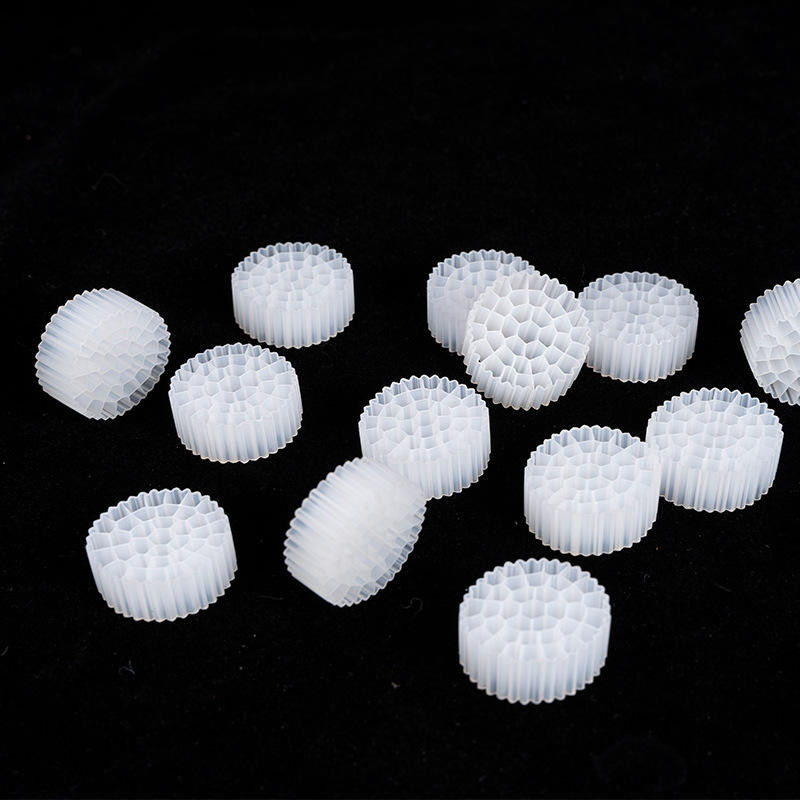 Biofilm Active Carrier Suspended Floating Bio Mbbr Filler Media Used In Fluidized Bed Packing